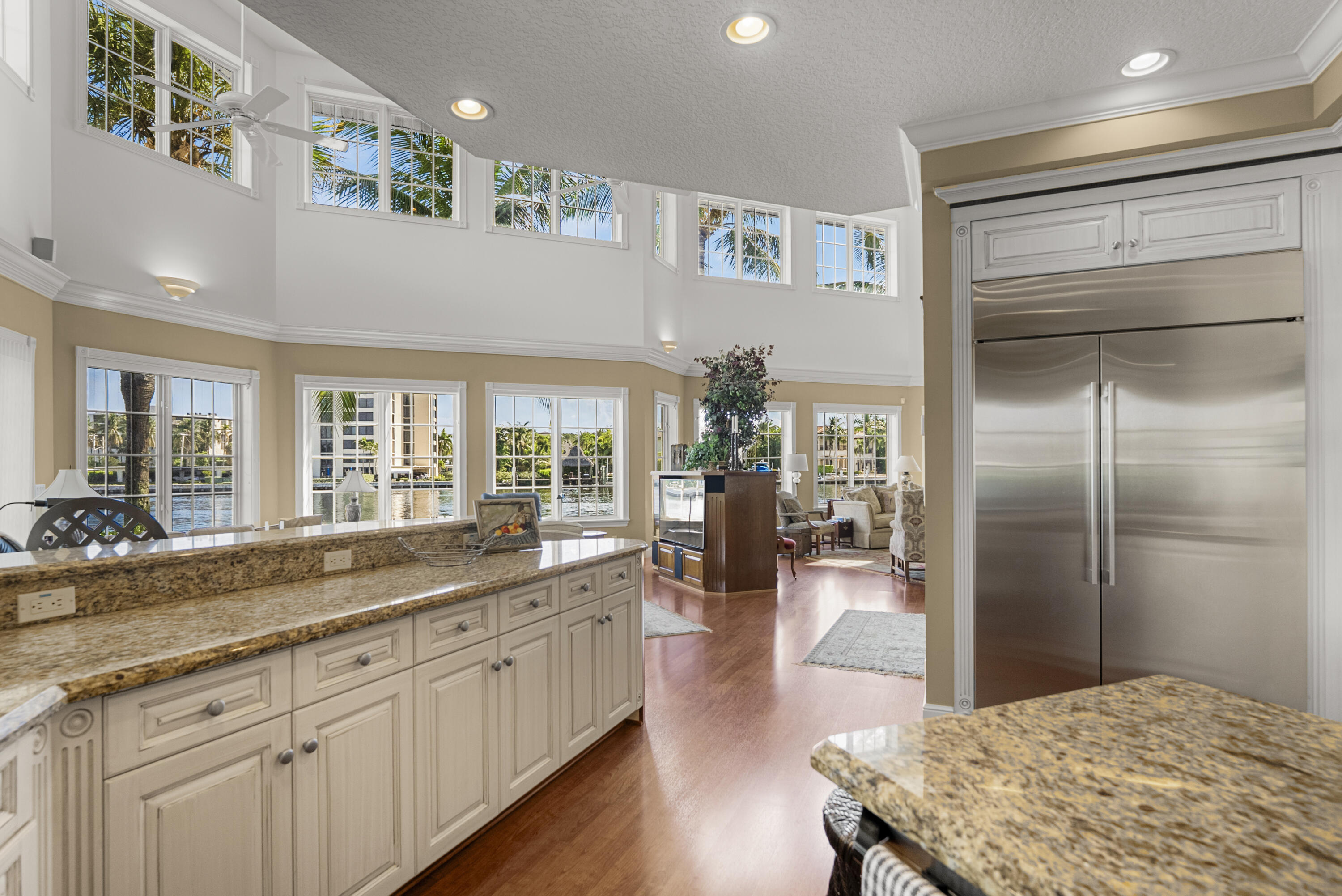 975 DOGWOOD Drive