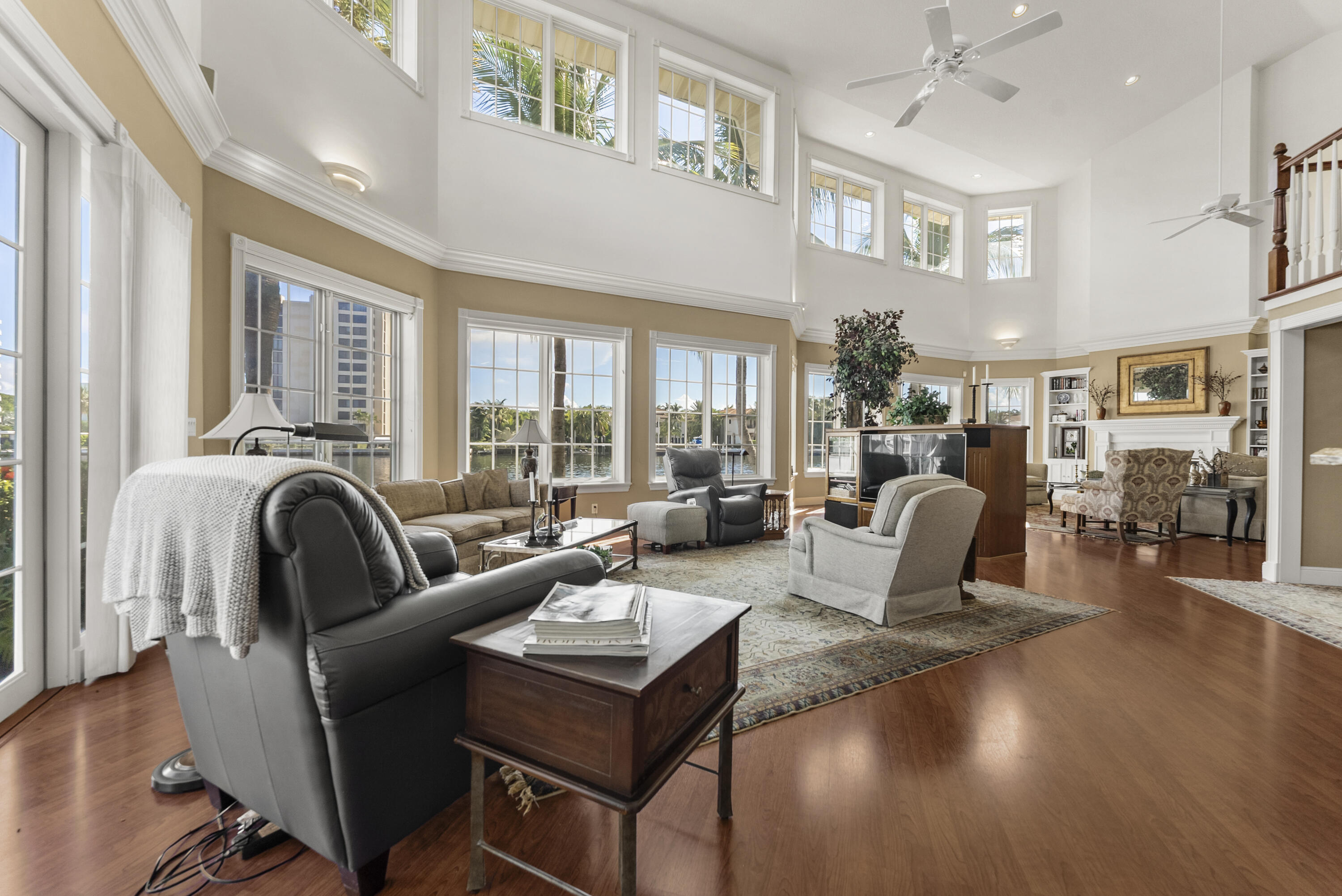 975 DOGWOOD Drive
