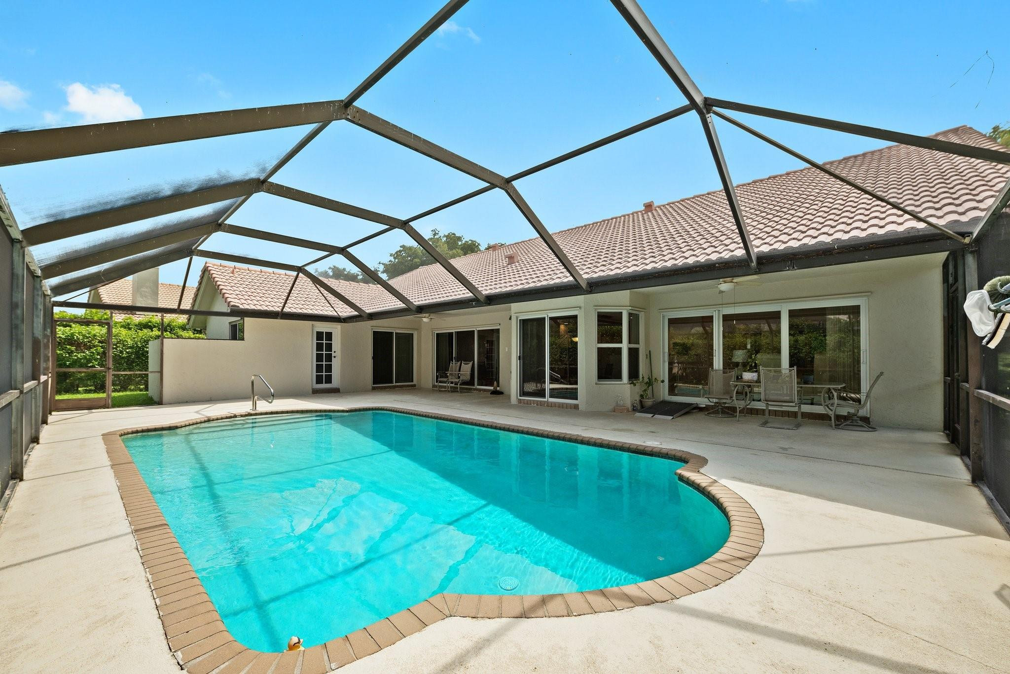 4800 NW 28th Ave