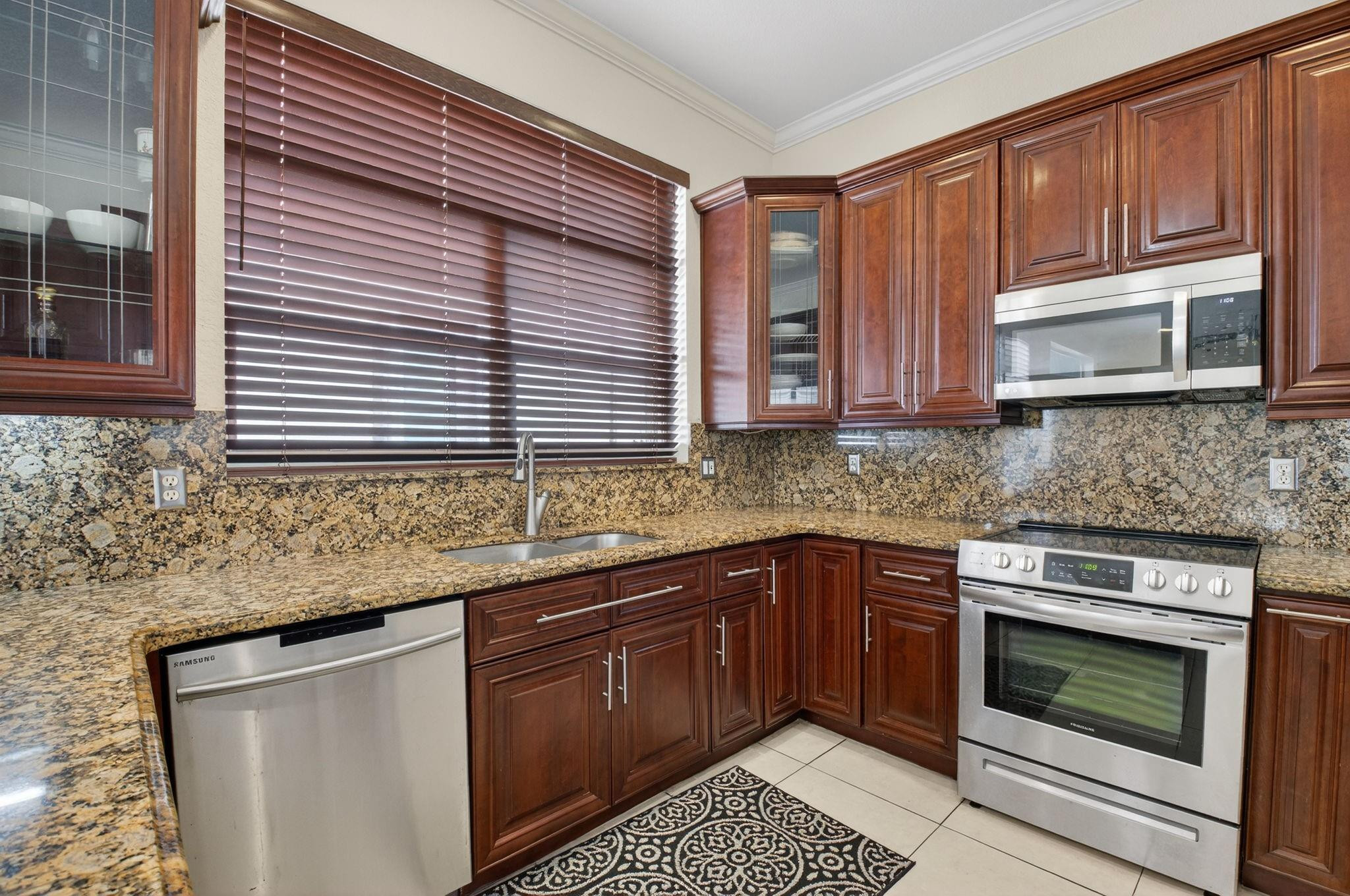 9696 Vineyard Court