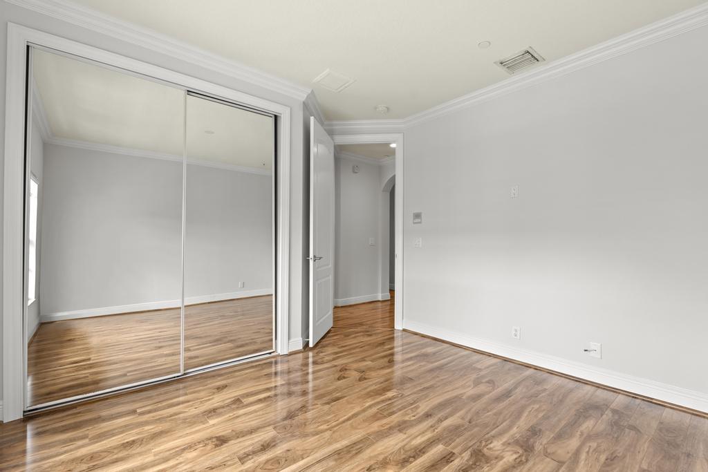 616 NE Francesca Lane NE