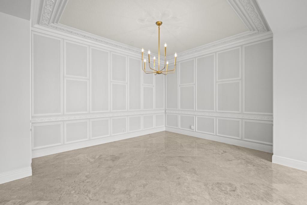 616 NE Francesca Lane NE