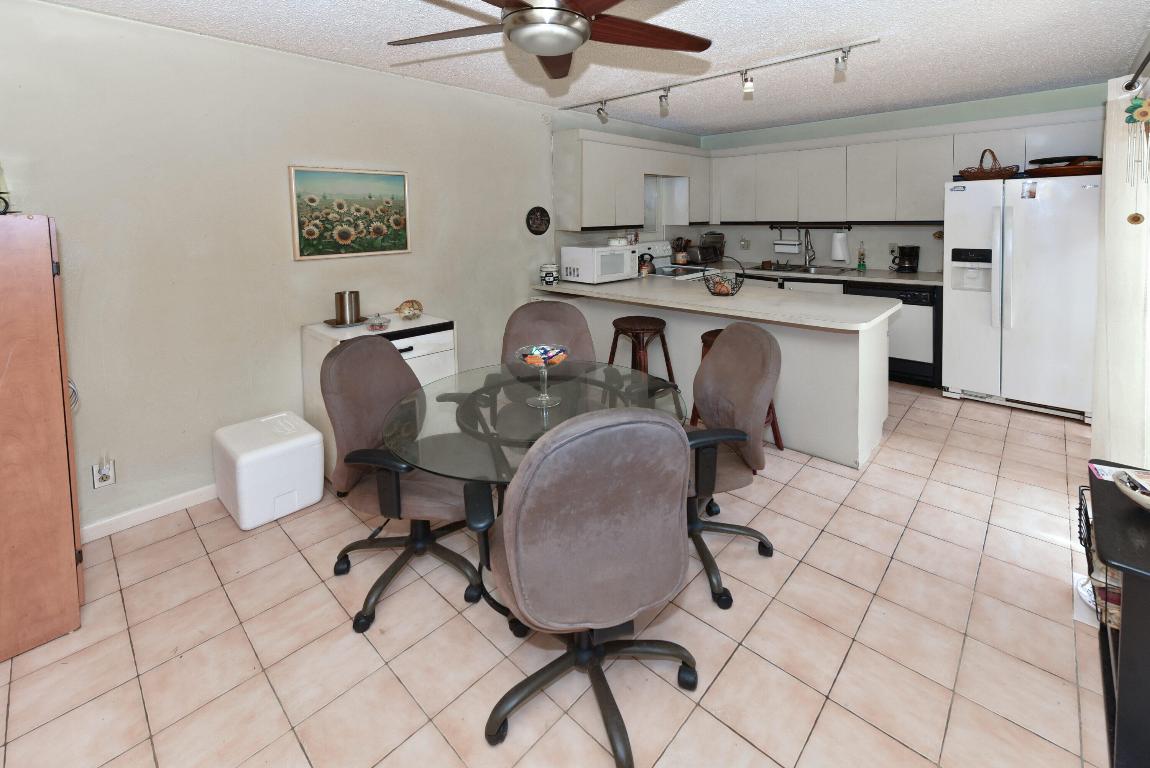 2520 SW 15th Street Unit: 2520