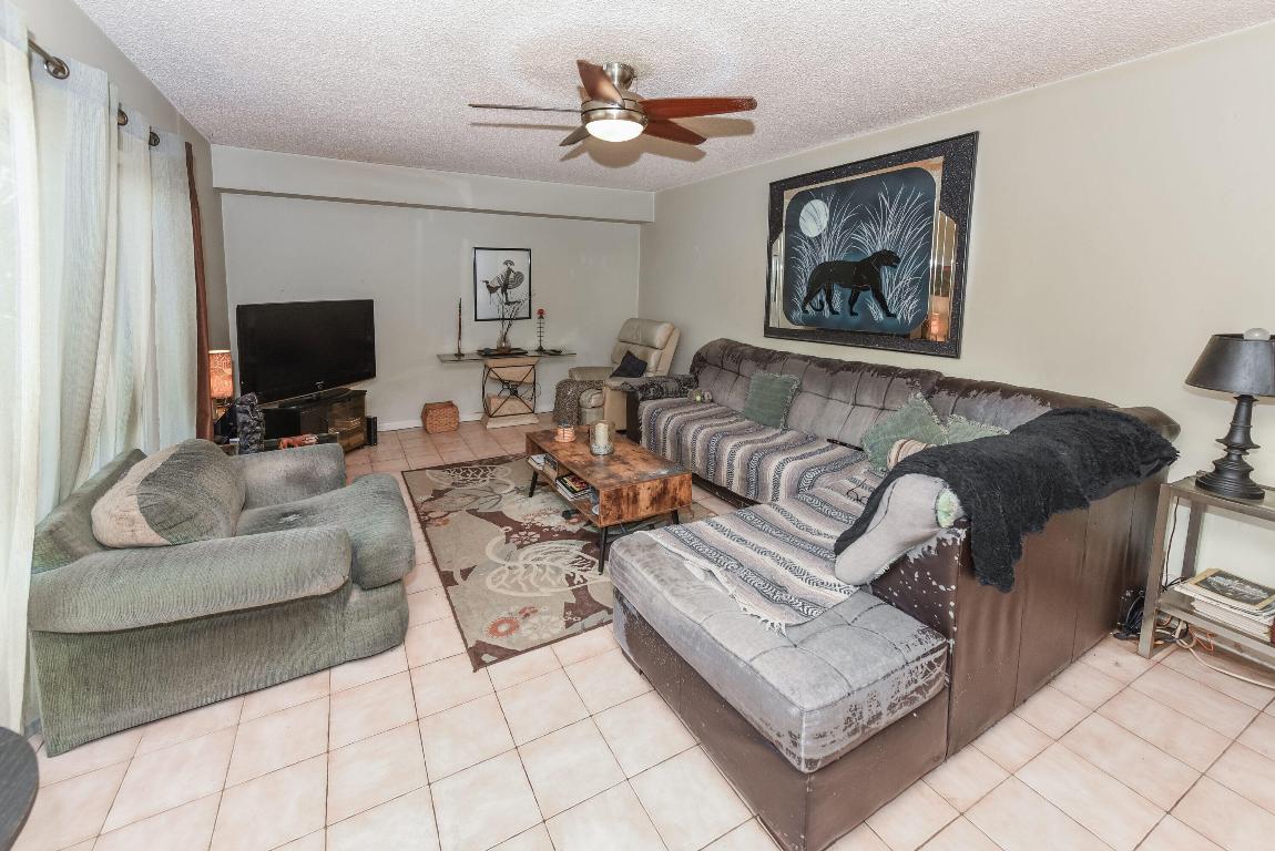 2520 SW 15th Street Unit: 2520