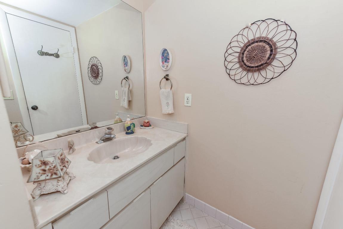 2520 SW 15th Street Unit: 2520