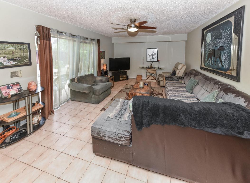 2520 SW 15th Street Unit: 2520