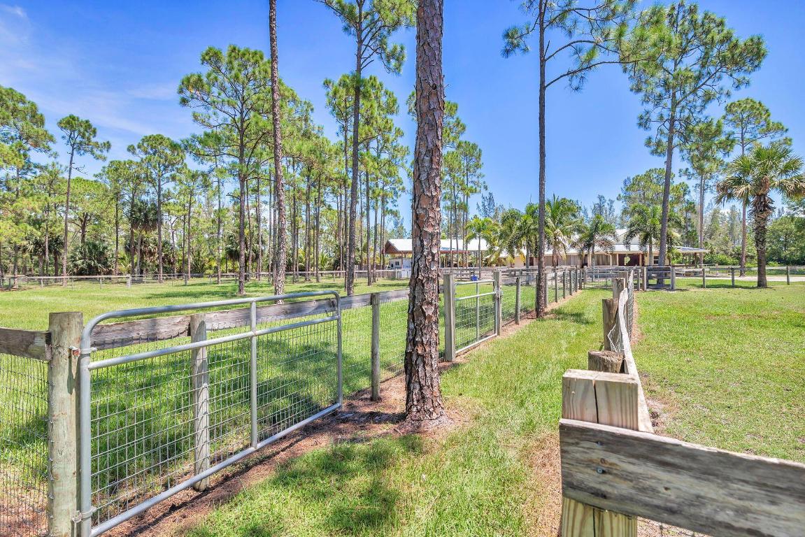 14819 Broken Arrow Place