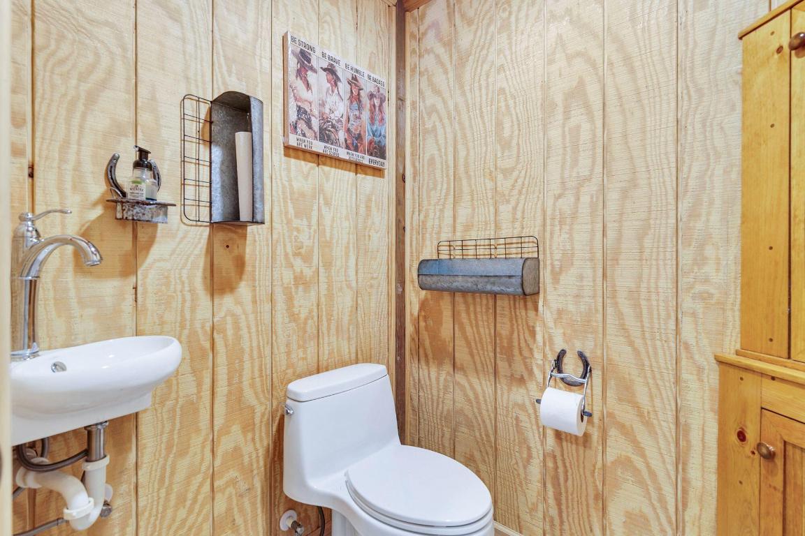 14819 Broken Arrow Place