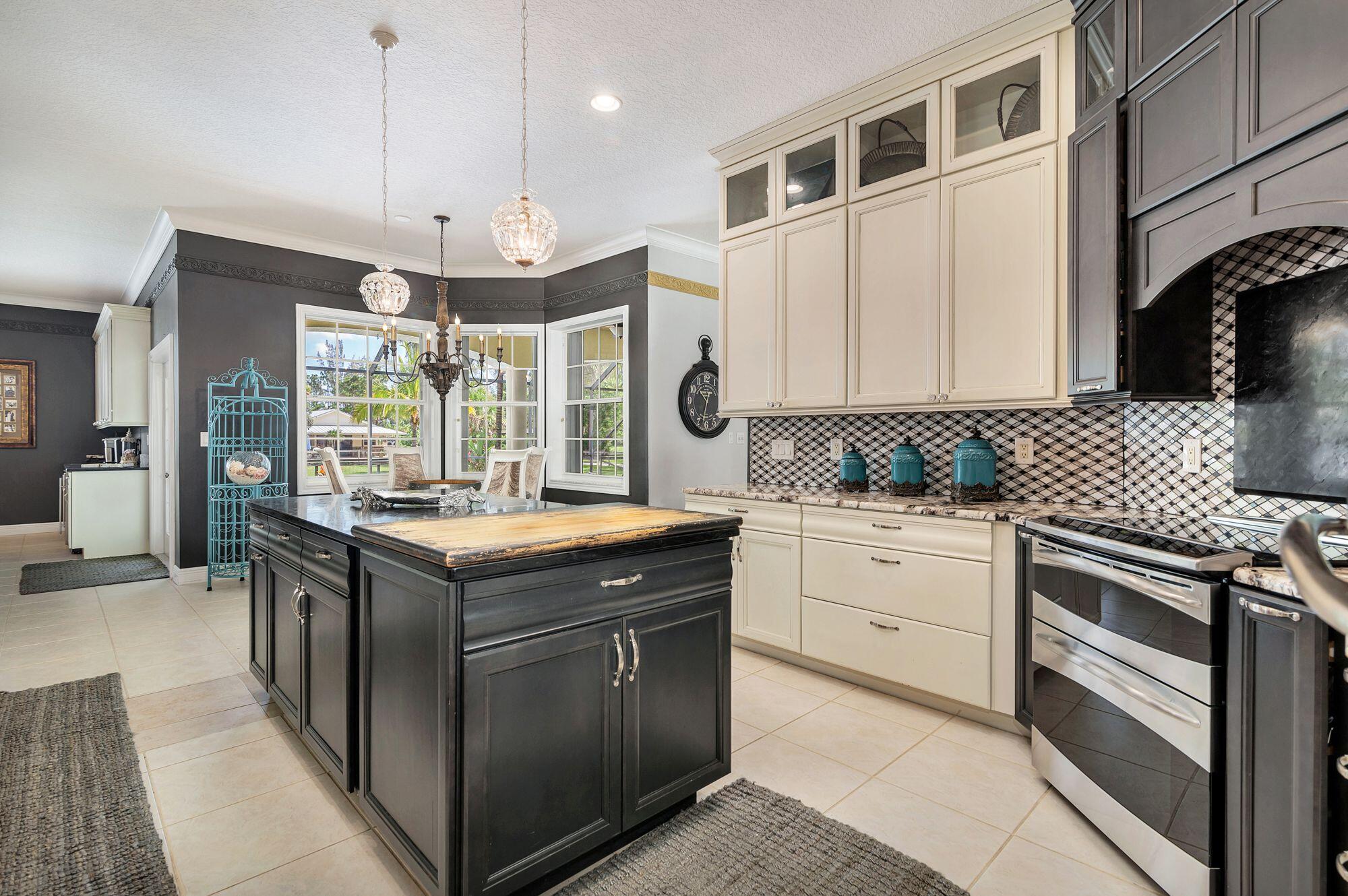 14819 Broken Arrow Place