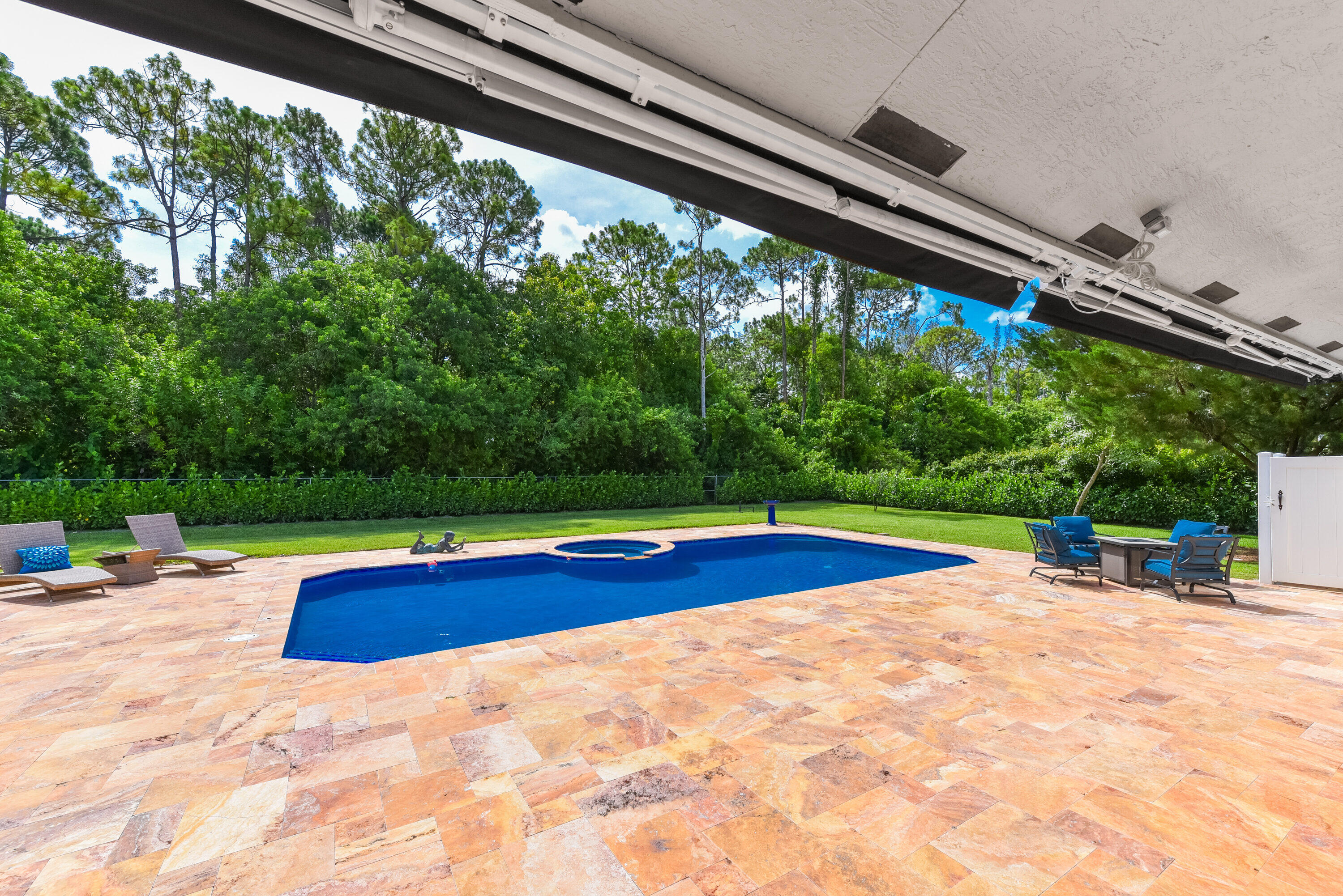 7550 NW 49th Lane