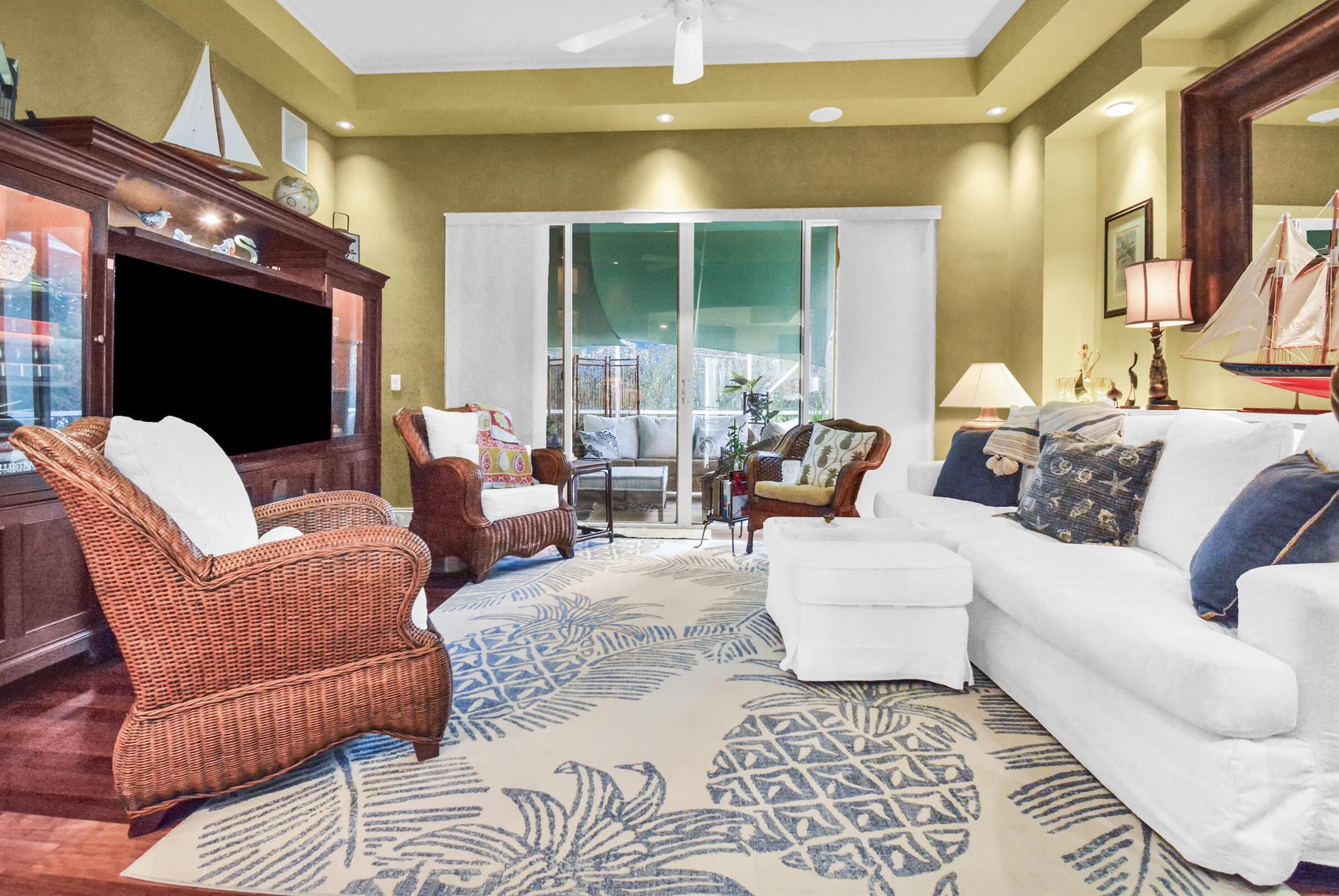 12761 Tulipwood Circle