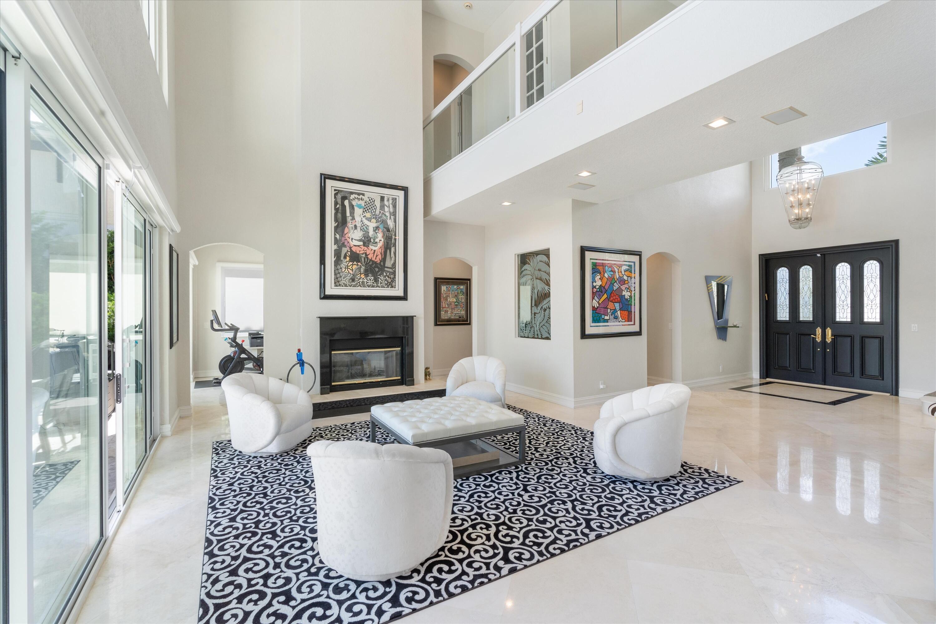 660 Golden Harbour Drive