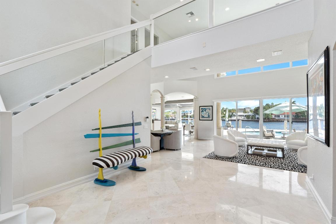 660 Golden Harbour Drive