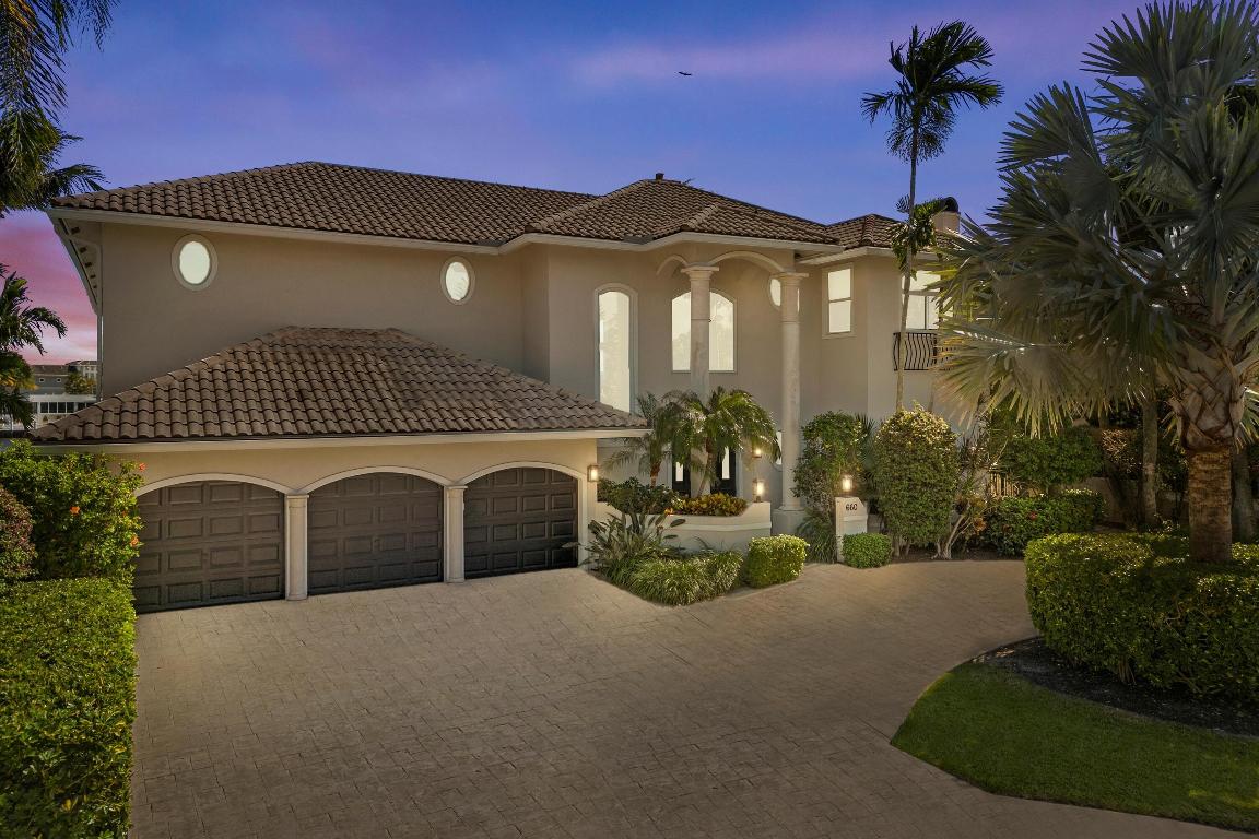 660 Golden Harbour Drive