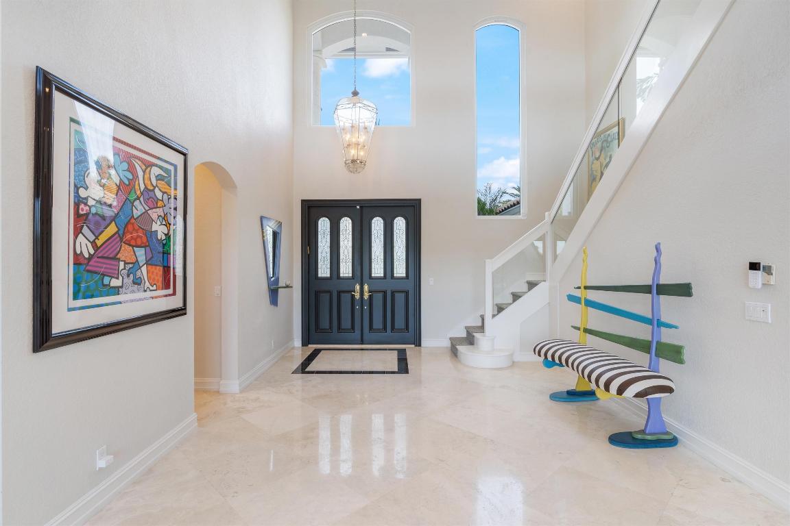 660 Golden Harbour Drive