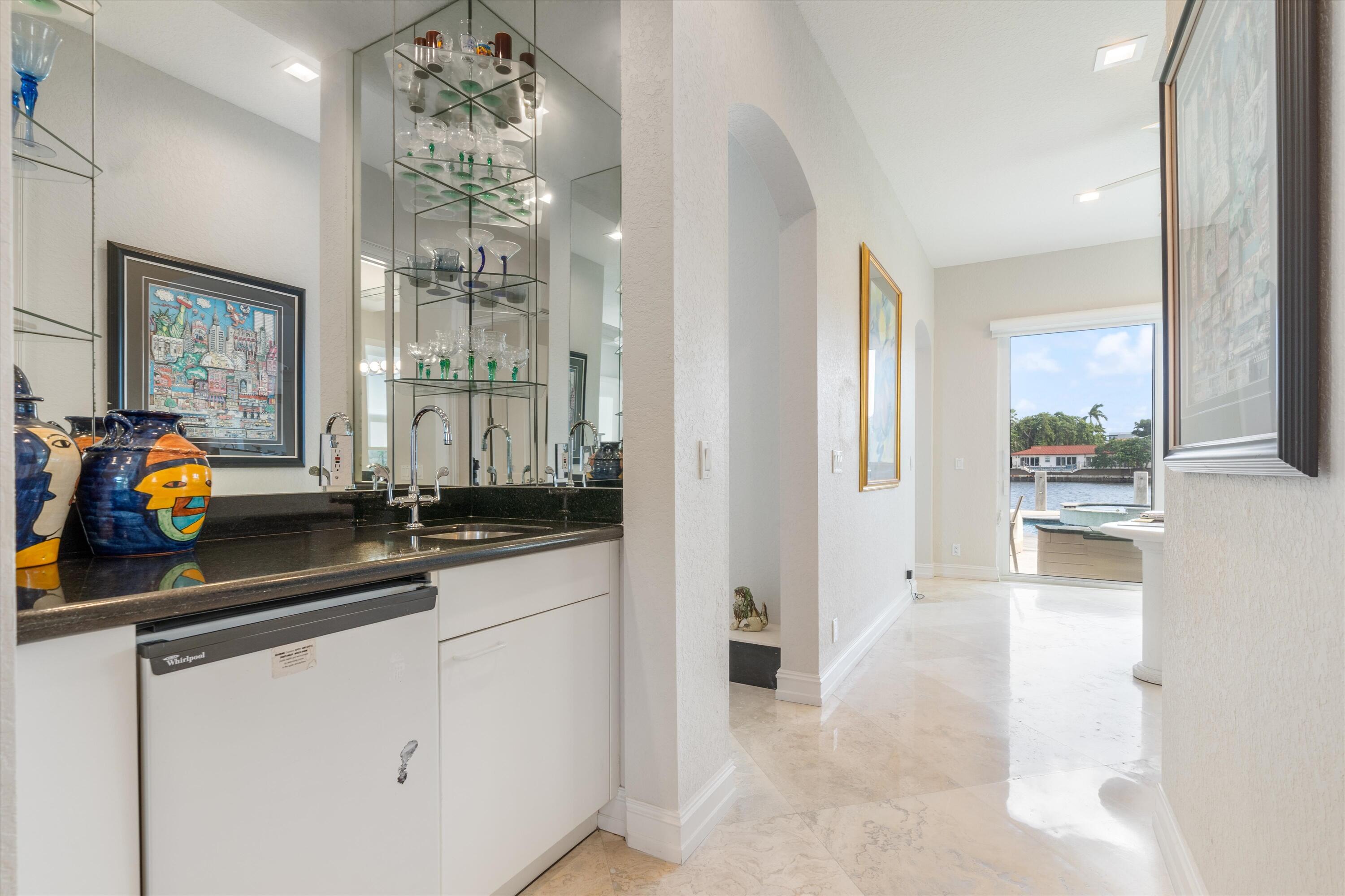 660 Golden Harbour Drive