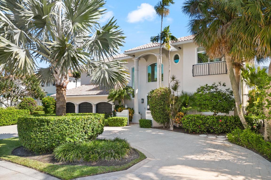 660 Golden Harbour Drive