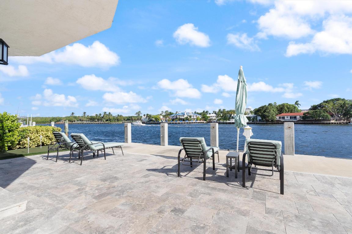 660 Golden Harbour Drive