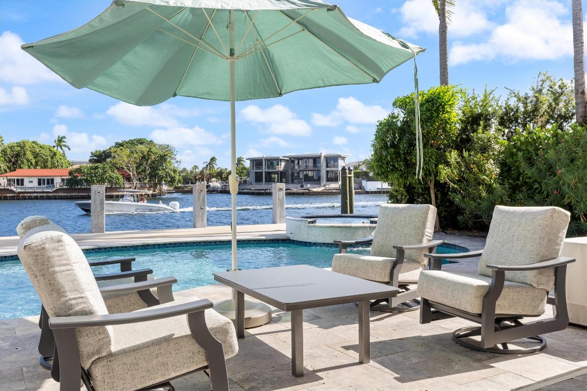 660 Golden Harbour Drive