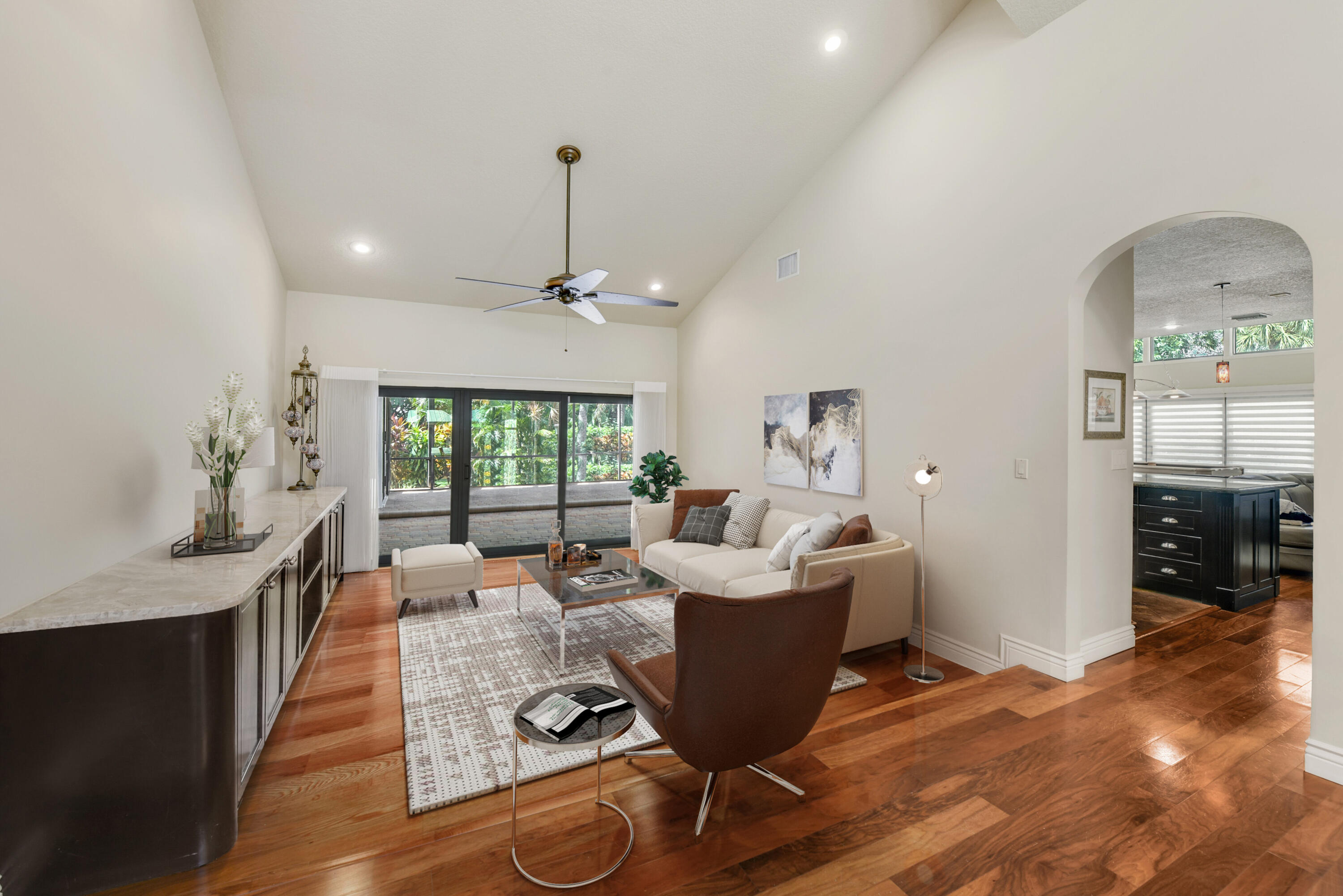 1925 Parkside Circle S