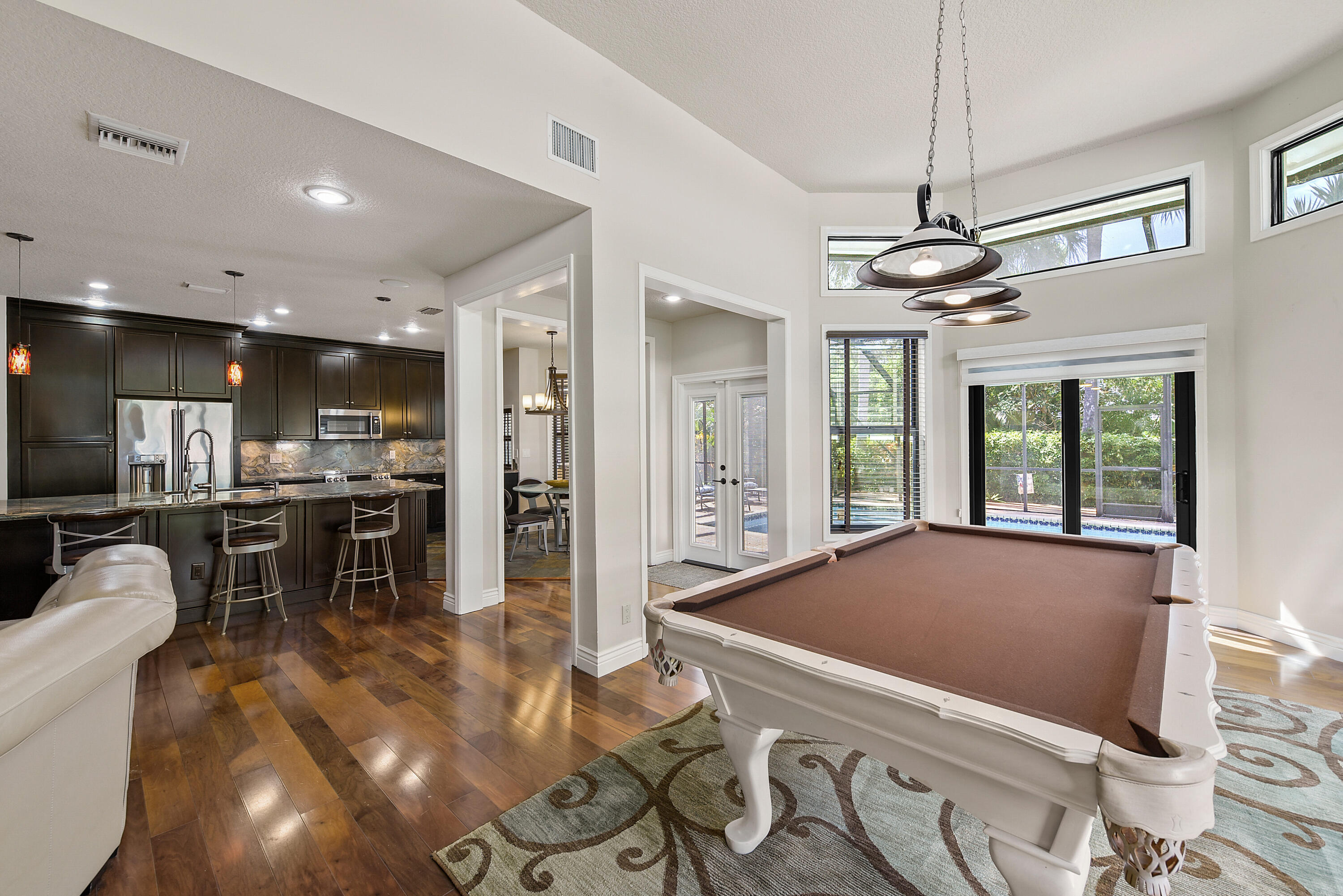 1925 Parkside Circle S