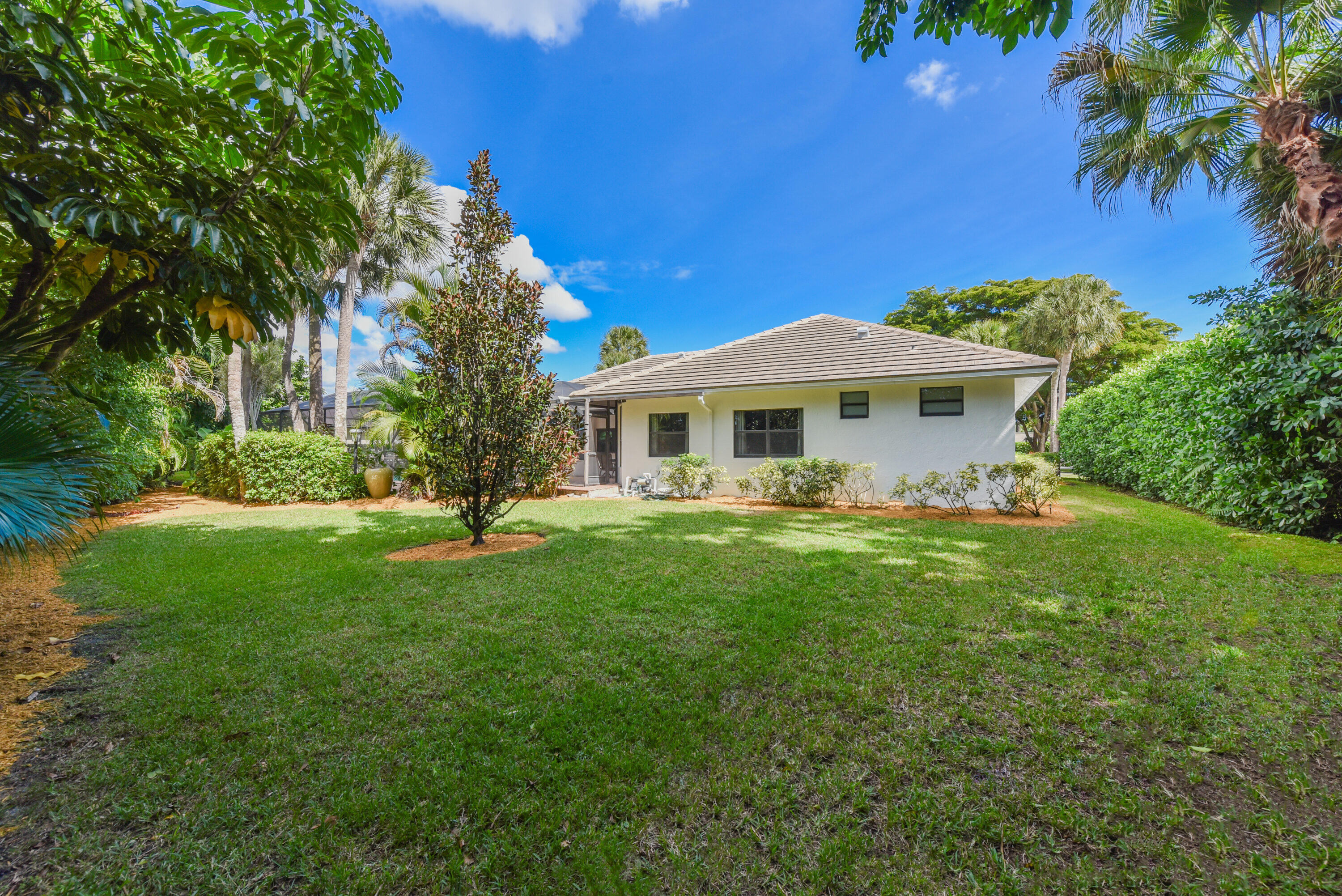 1925 Parkside Circle S