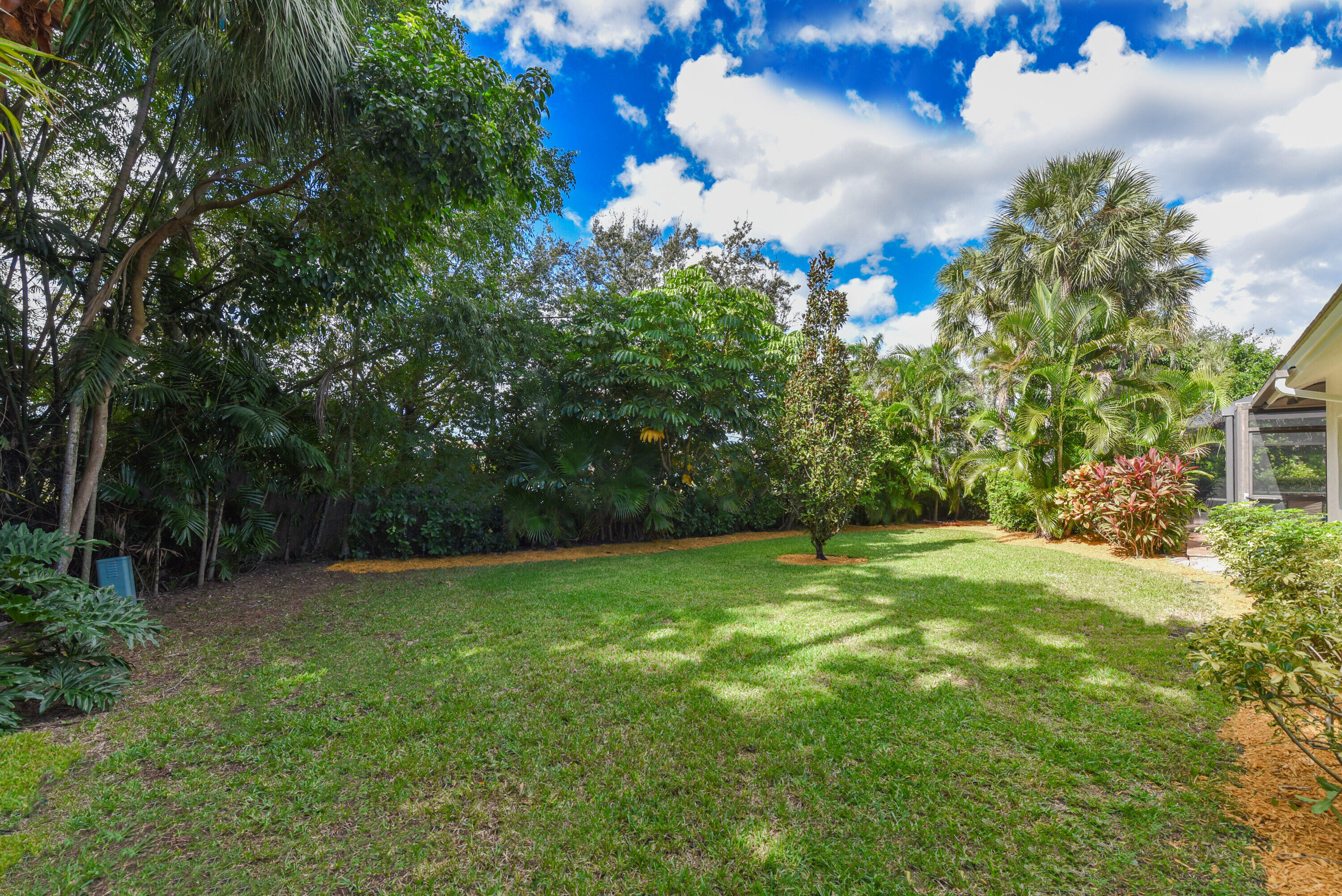 1925 Parkside Circle S