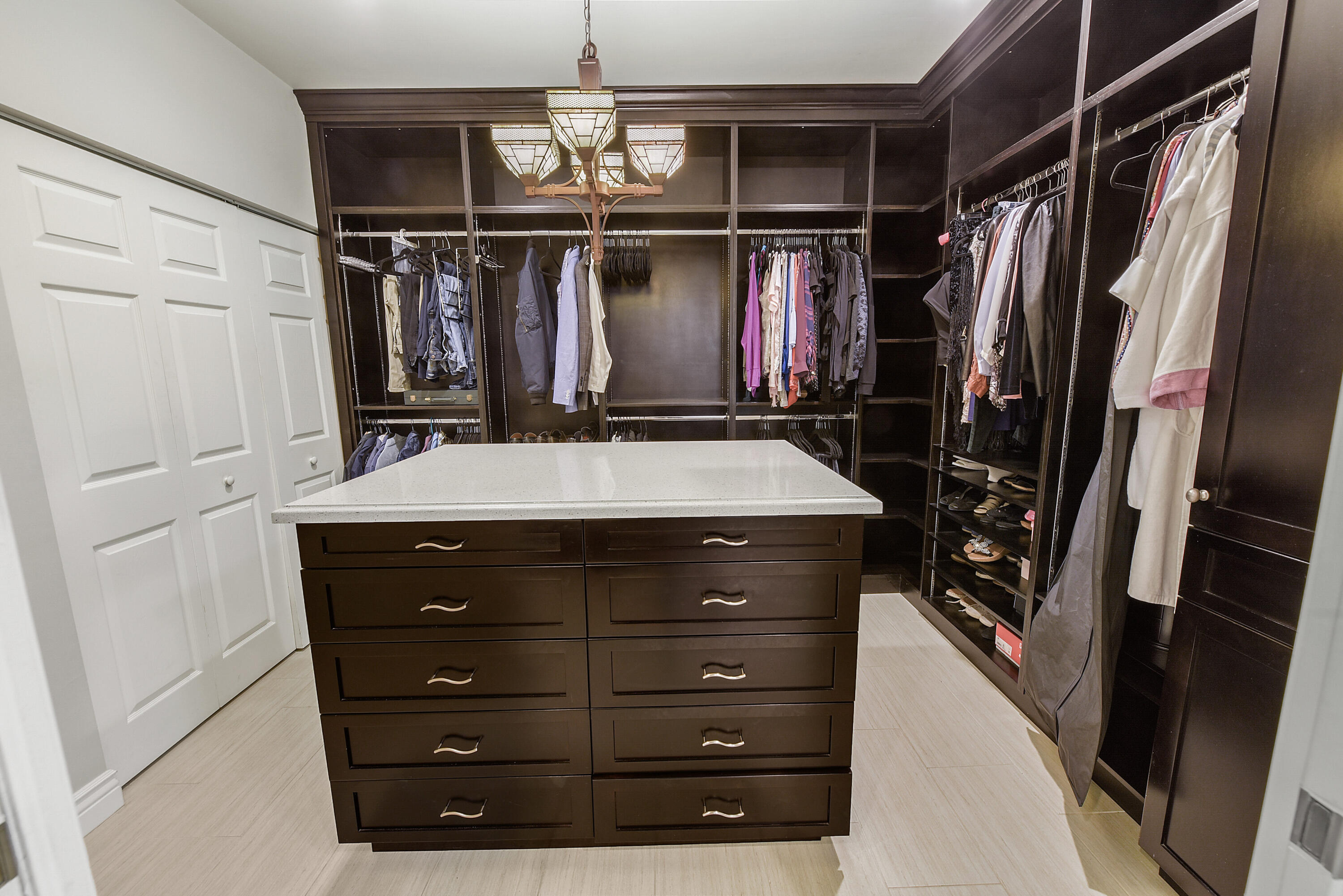 1925 Parkside Circle S