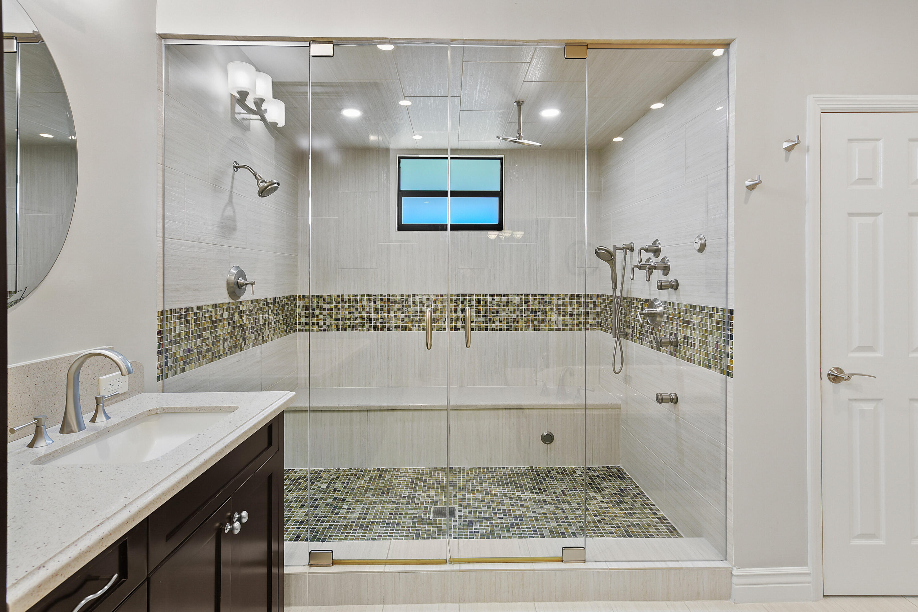 1925 Parkside Circle S