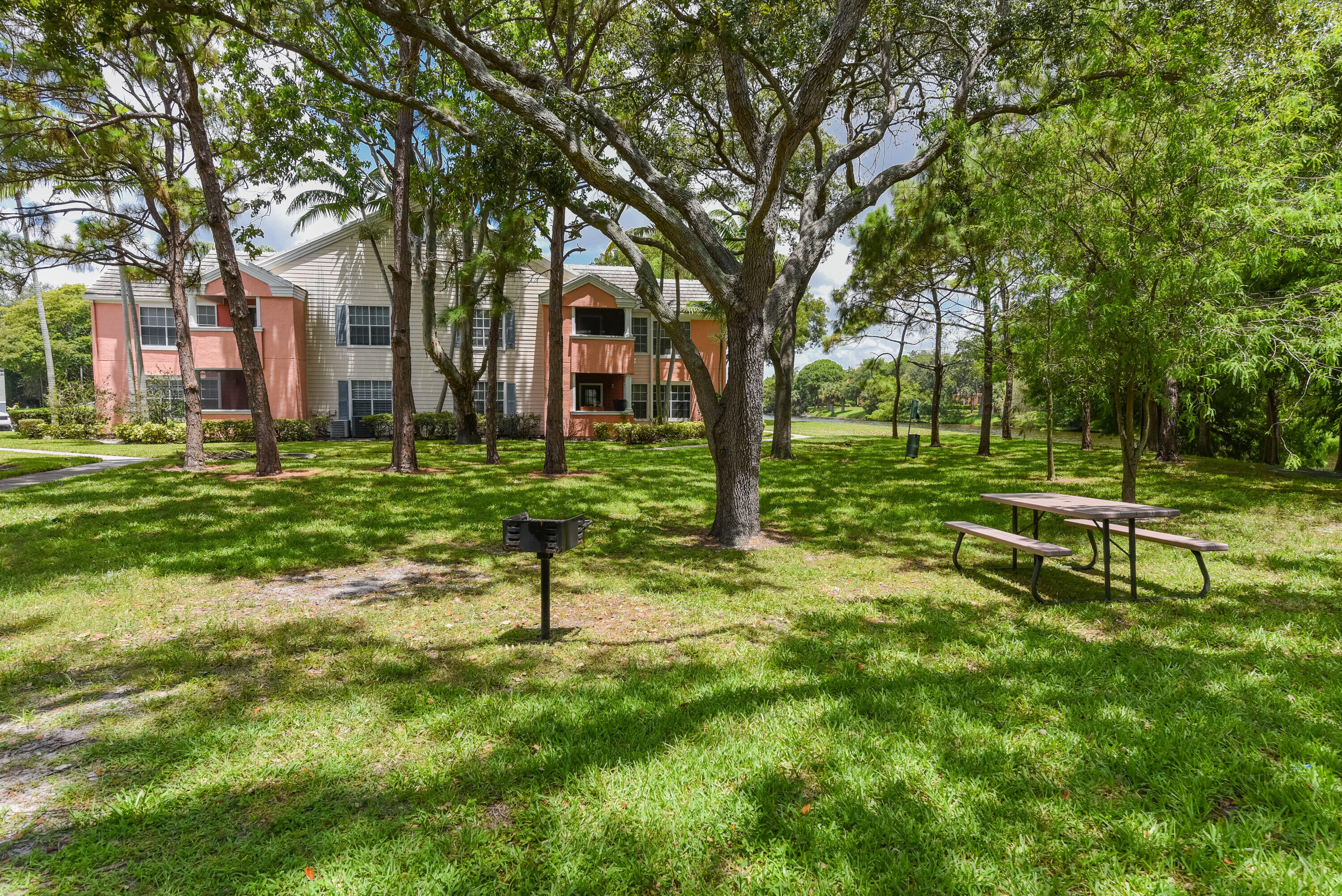 1345 Crystal Way Unit: G