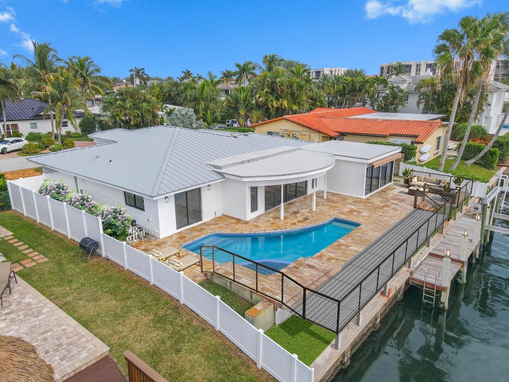 680 NE Harbour Drive