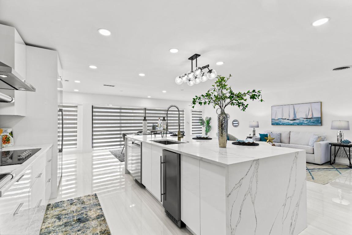 680 NE Harbour Drive