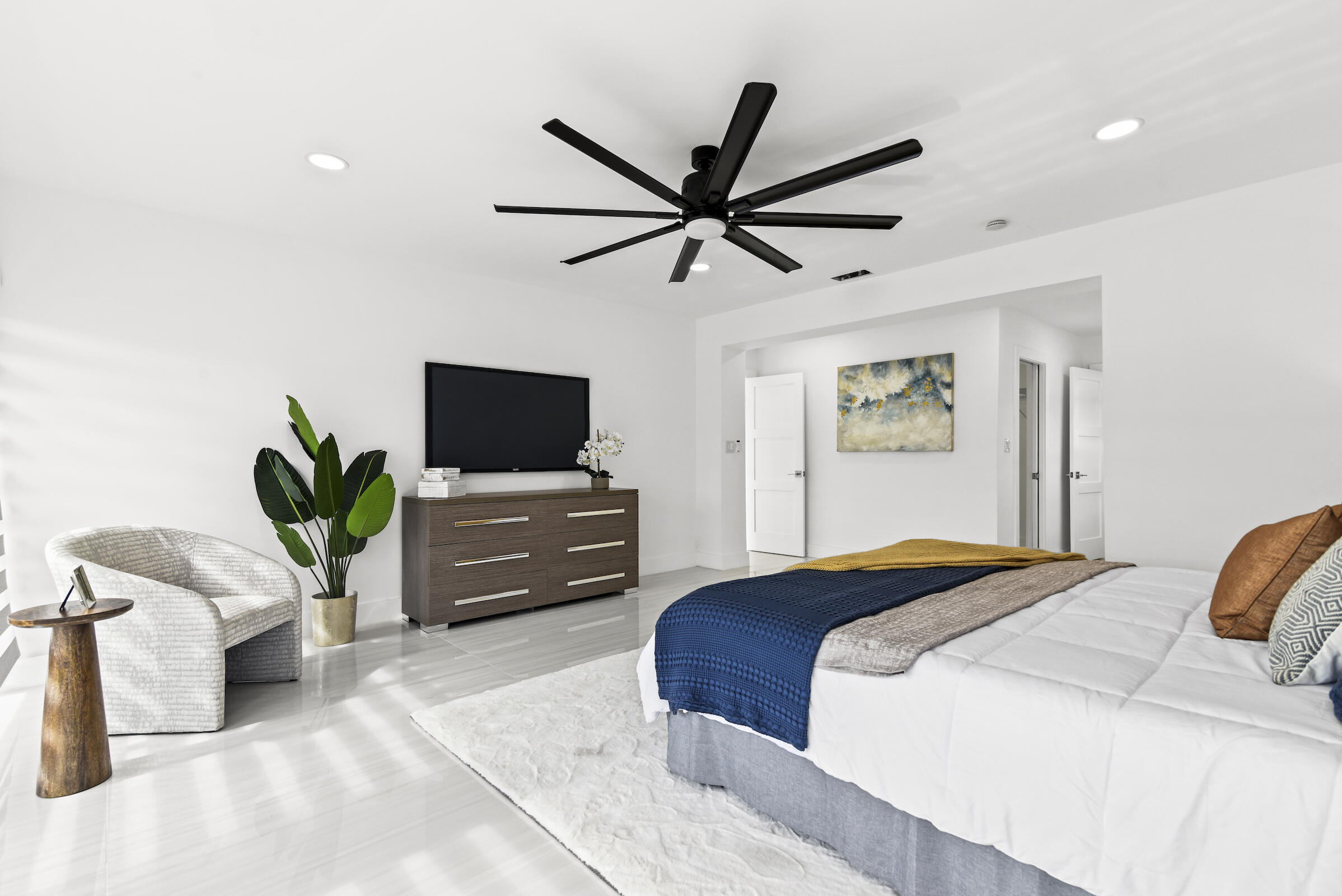 680 NE Harbour Drive