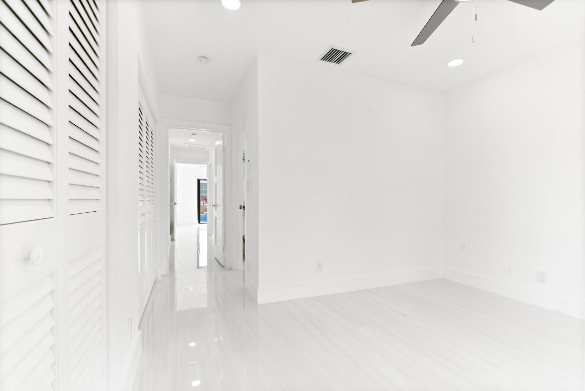 680 NE Harbour Drive