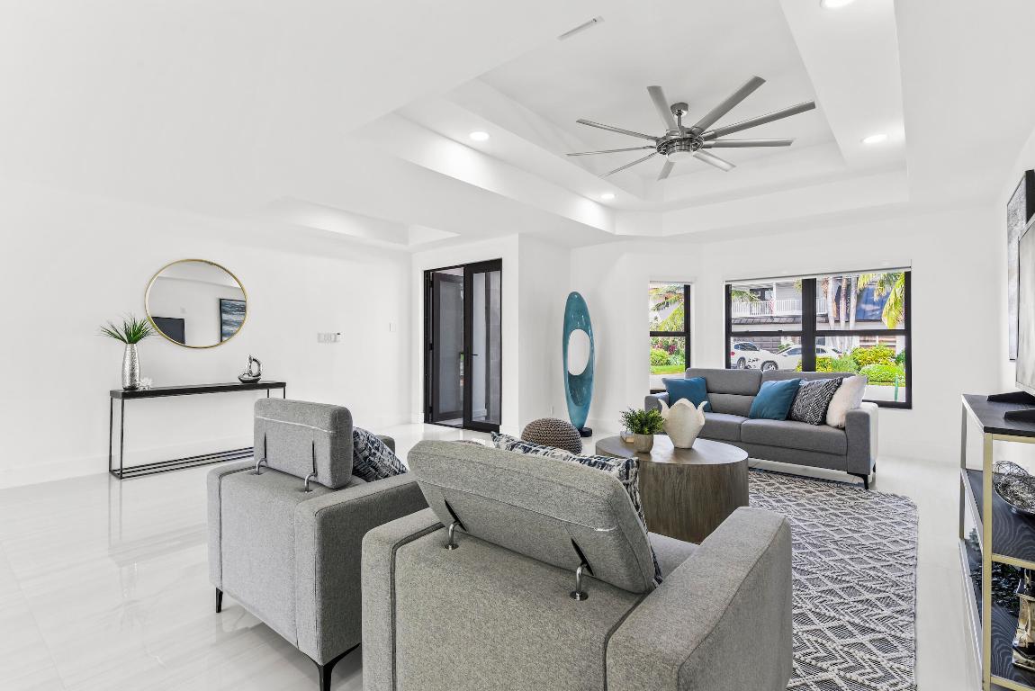 680 NE Harbour Drive