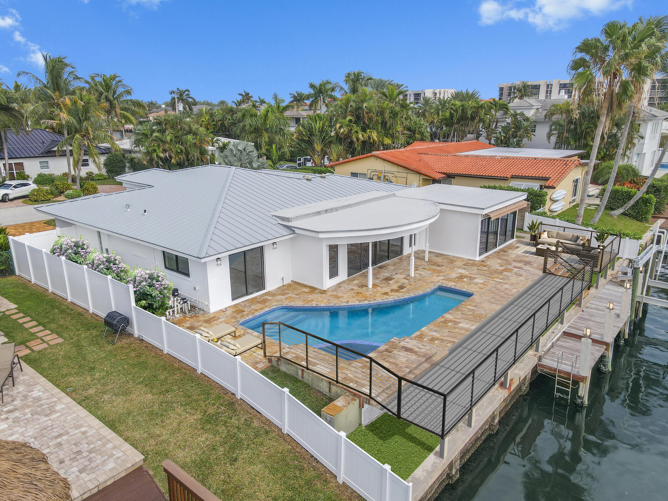 680 NE Harbour Drive