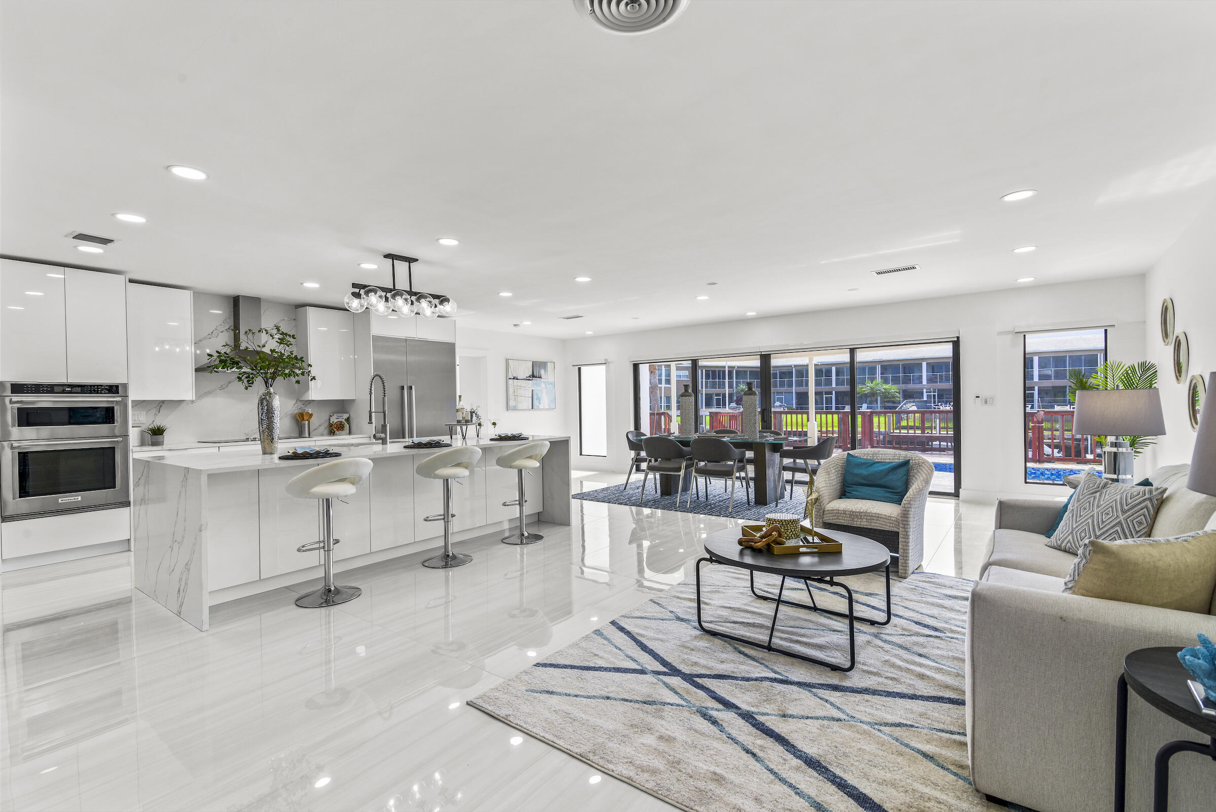 680 NE Harbour Drive