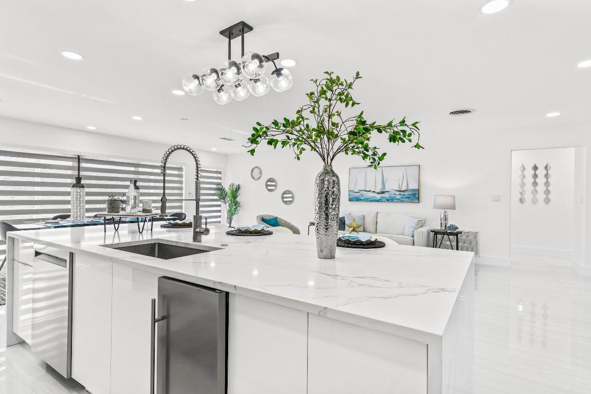 680 NE Harbour Drive