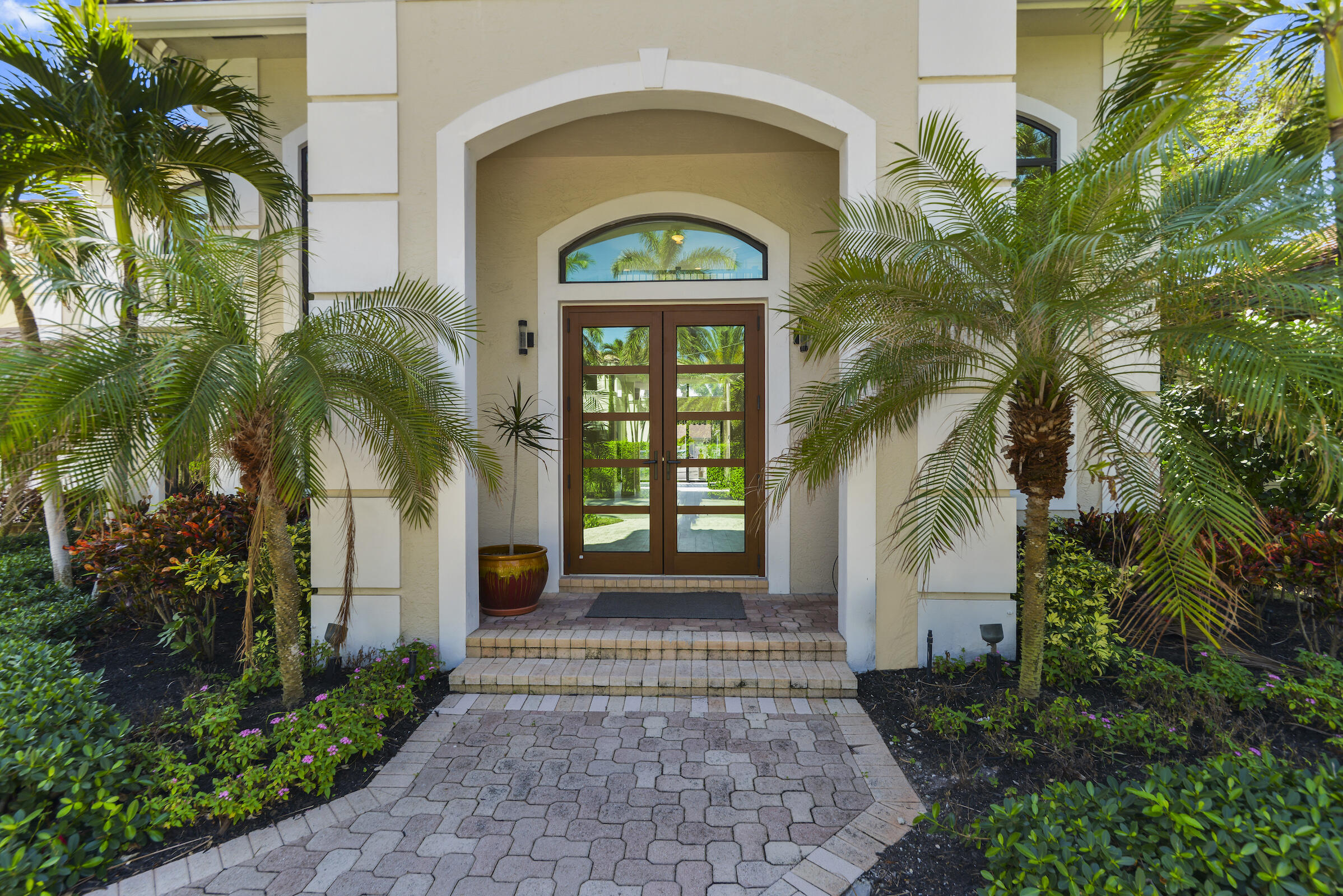 968 Banyan Drive