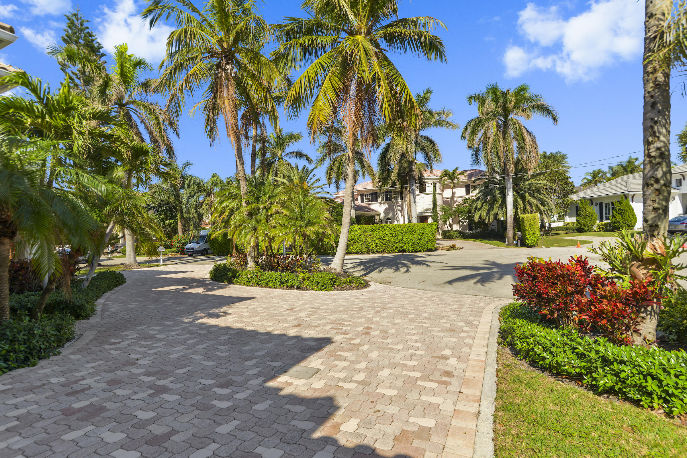 968 Banyan Drive