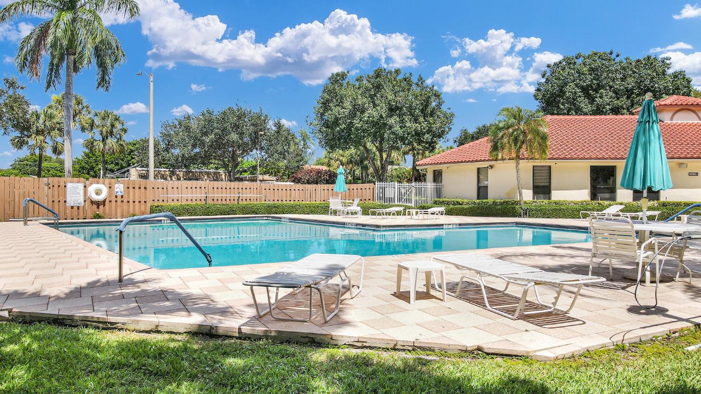 3130 Millwood Terrace 215