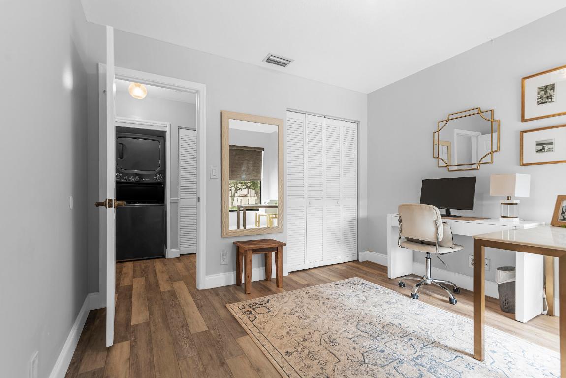 3130 Millwood Terrace 215