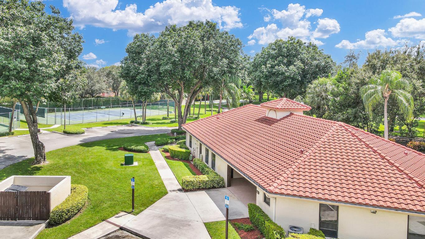 3130 Millwood Terrace 215