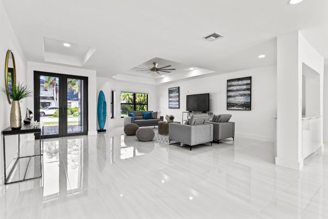 680 NE Harbour Drive