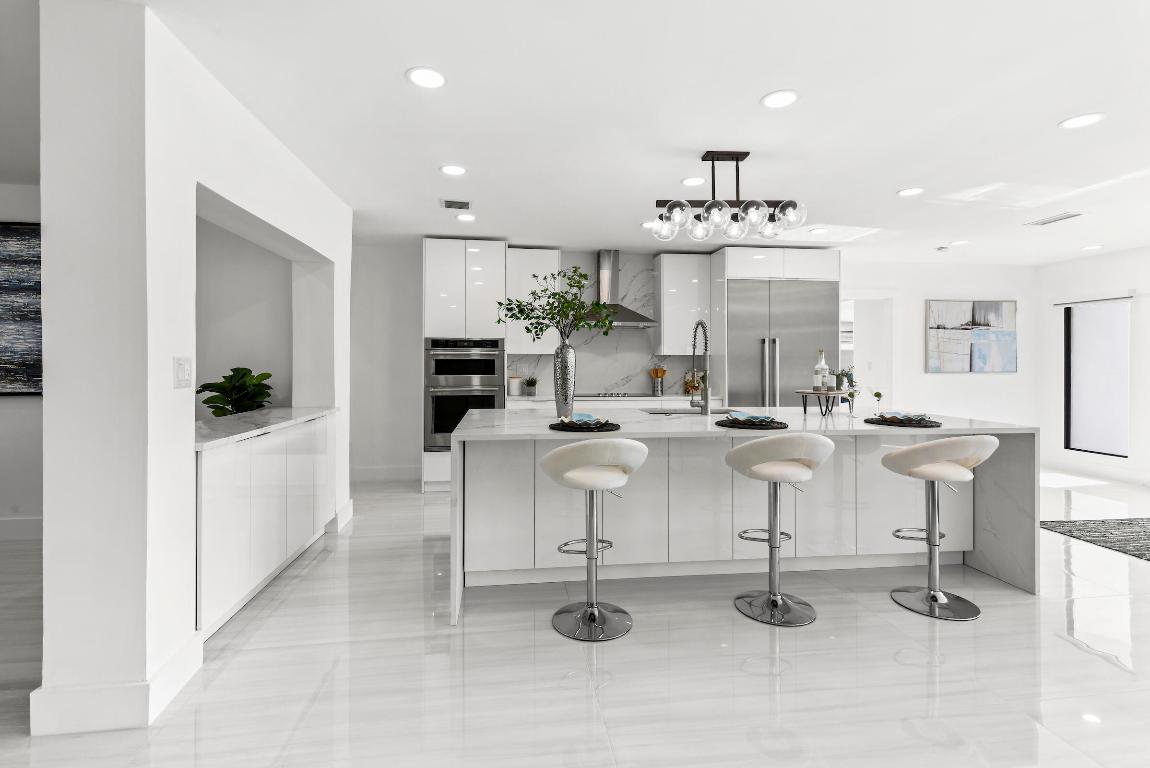 680 NE Harbour Drive