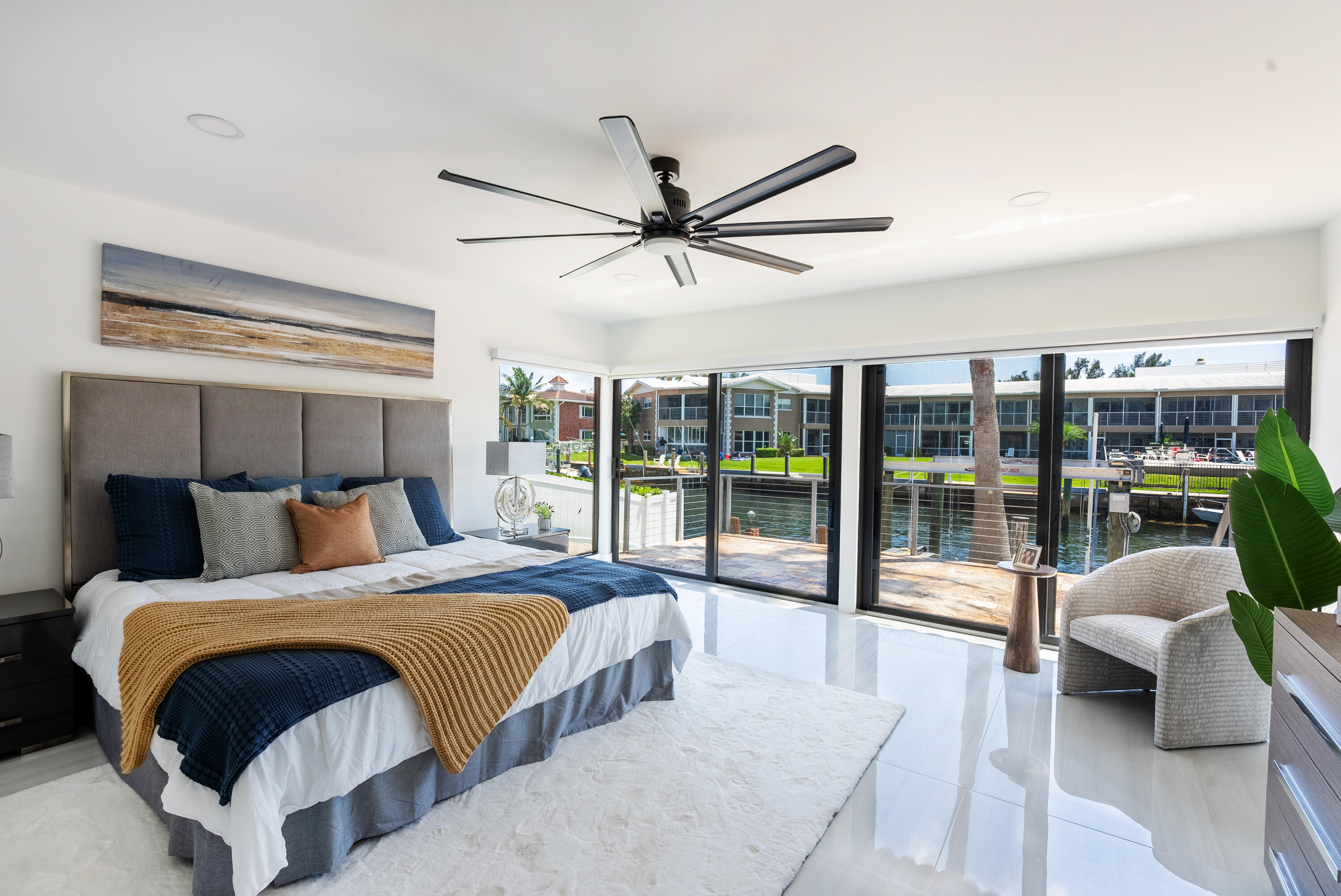 680 NE Harbour Drive