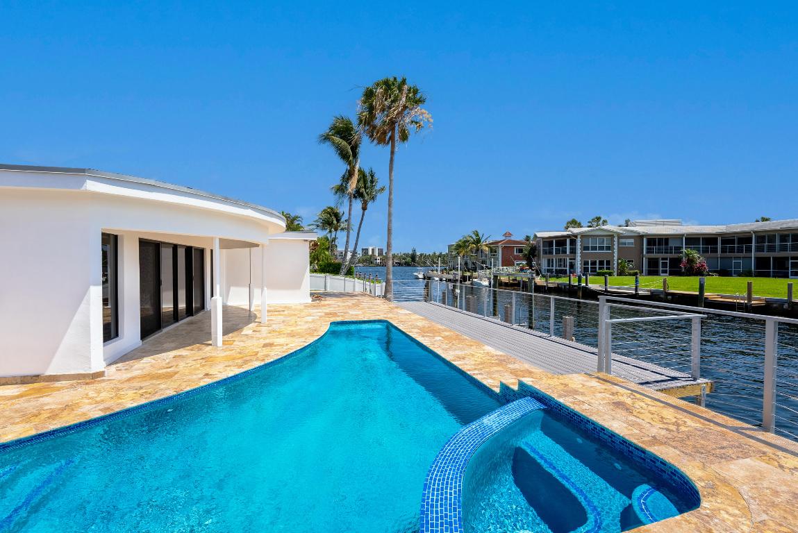 680 NE Harbour Drive