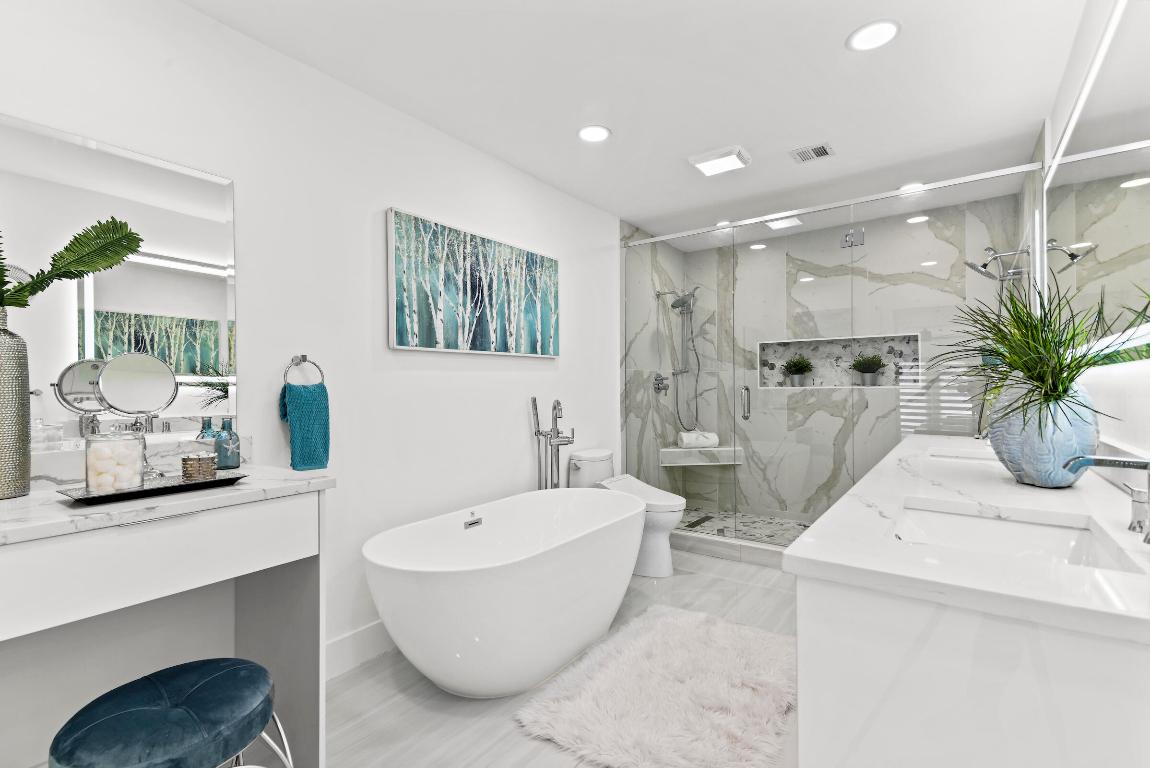 680 NE Harbour Drive