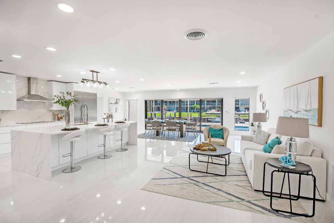 680 NE Harbour Drive