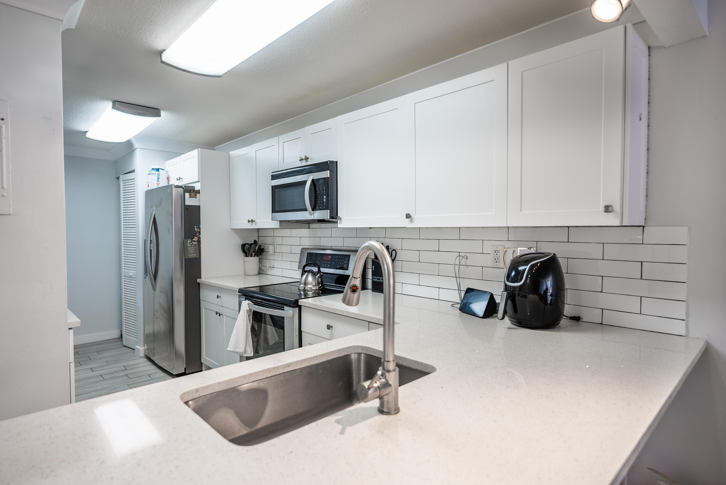 8 Royal Palm Way 203